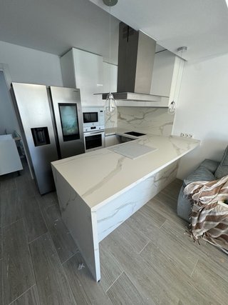 ENCIMERAS DE PORCELANICO