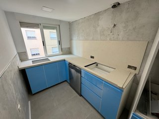 ENCIMERAS DE PORCELANICO