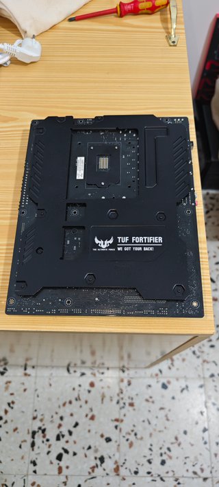 placa base sabertooth z87 cpu i7-4790k    rom 8gb