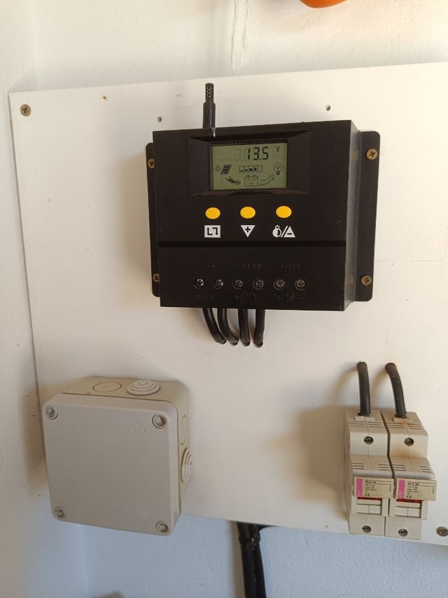 Equipo placas solares, inversor,bateria