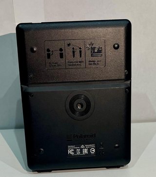 Vendo Polaroid OneStep 2 + Pacco di foto