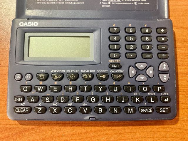 Diario agenda calcolatrice Casio SF-3300ER