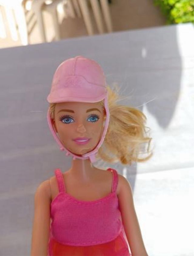 Muñeca Barbie y su caballo bailarin