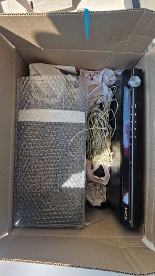 Home cinema Sony DAV-DZ230. 5.1