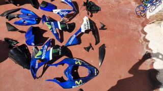 Tapas sueltas carenado estetica yamaha r1 2004 05