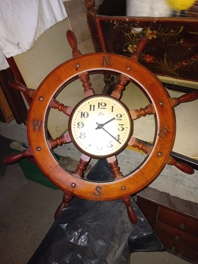 Orologio da parete, timone in legno massello