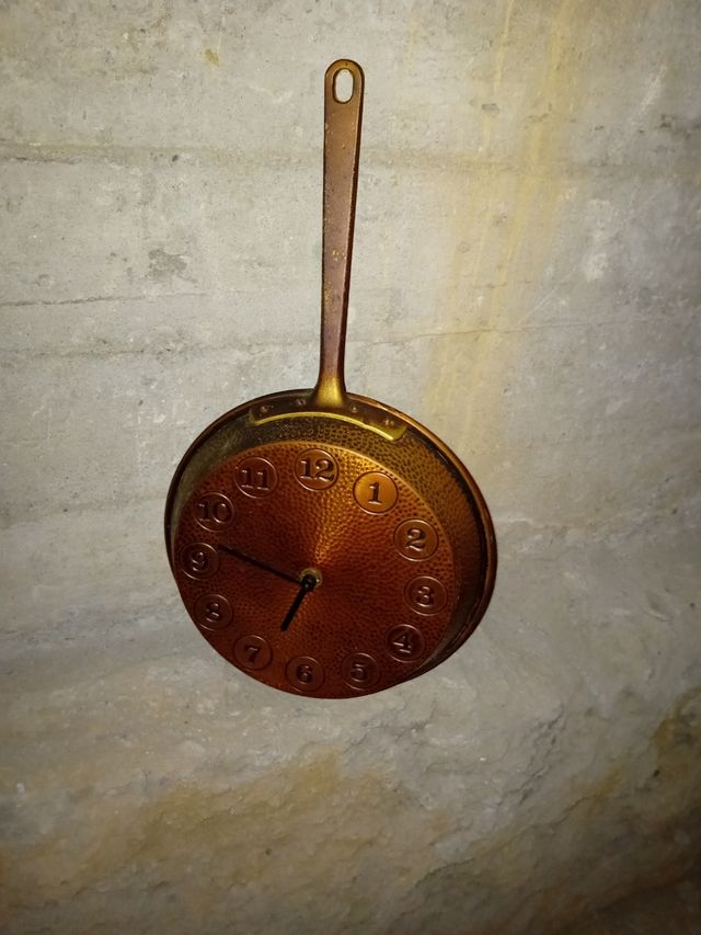 Orologio in rame da parete