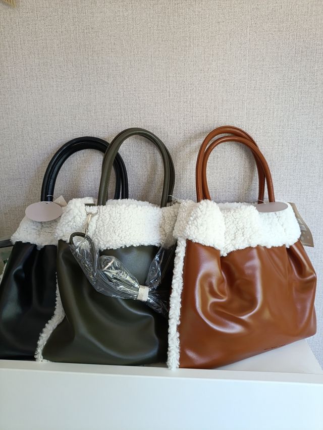 Bolso reversible borreguito