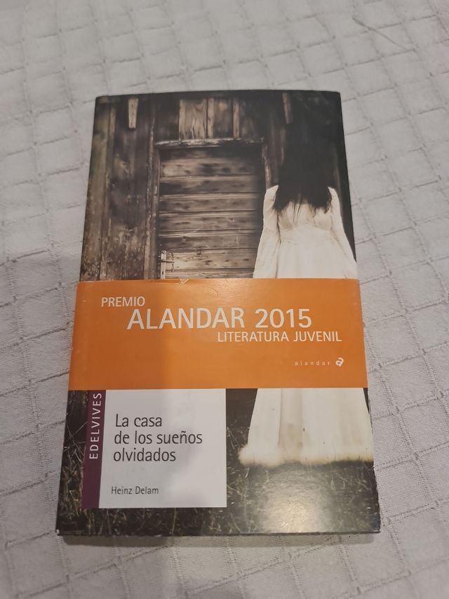 LA CASA DE LOS SUEÑOS OLVIDADOS