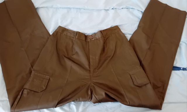 Pantalones de trabajo con bolsillos