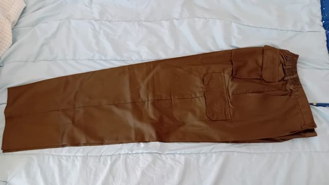 Pantalones de trabajo con bolsillos