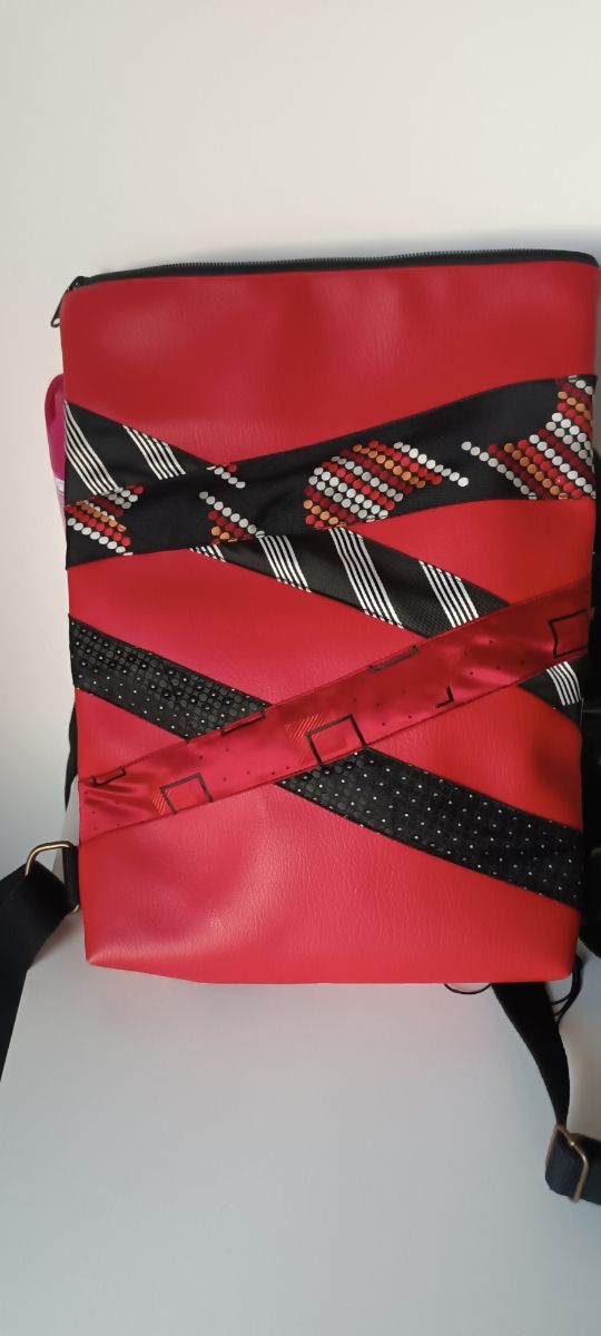 Bolso/Mochila Tikis Mikis