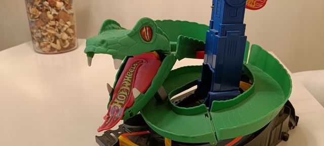 Hotwheel pista Cobra infernal