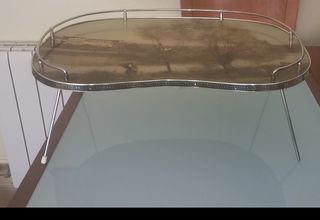 Bandeja plegable para cama. Muy antigua