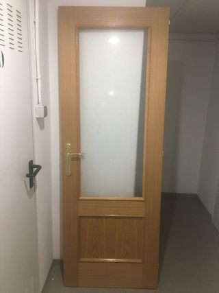 Puerta maciza de roble