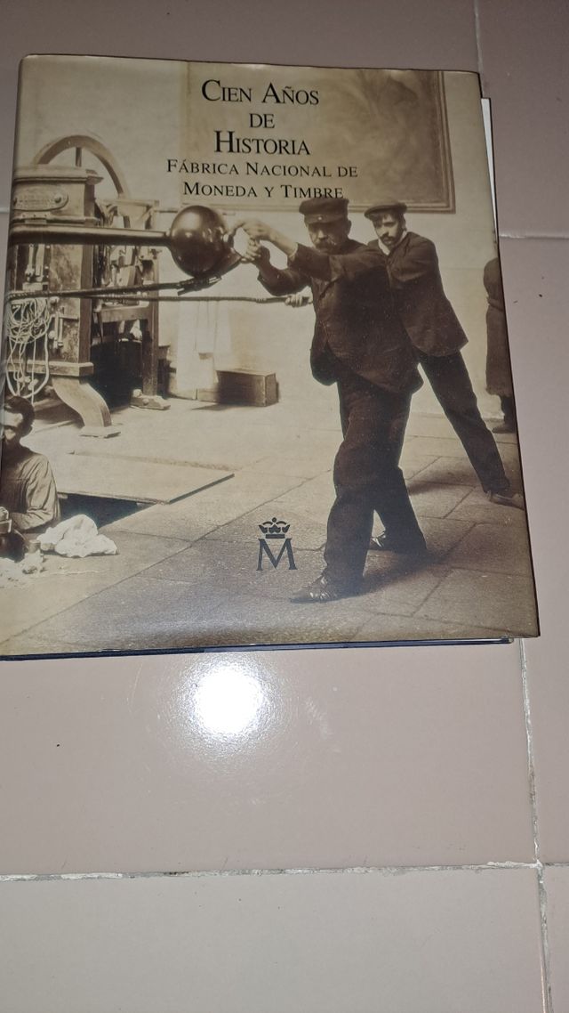 Cien años de la fábrica de la moneda y t