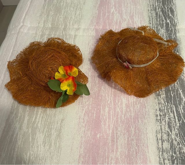 2 Sombreros muñecas Nancy