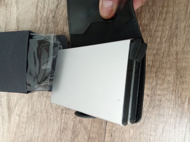 Carteira zip porta cartões destacáveis