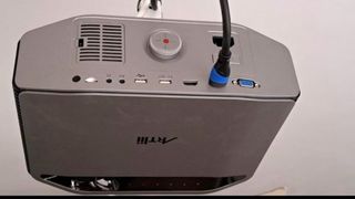 Proyector y pantalla