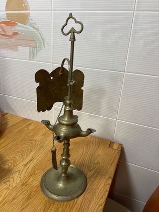 Velon de bronce atiguo
