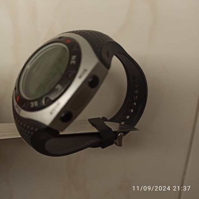 Reloj digital multifunción