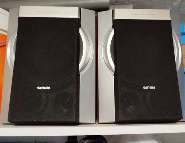 OPORTUNIDAD! Mini cadena + altavoces