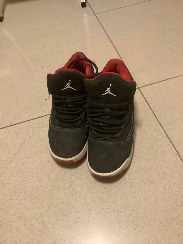 Jordan max aura 2