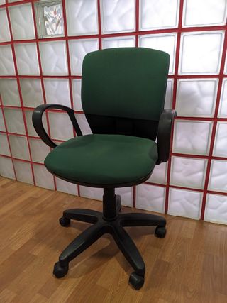 Mesas y sillas oficina