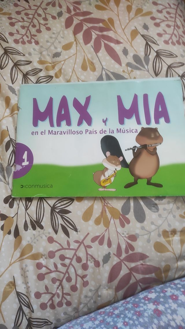 Libro de música Max y Mia 1