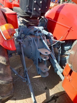 TRACTOR MASSEY FERGUSON 135