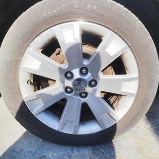 JUEGO DE LLANTAS MITSUBISHI OUTLANDER 18"