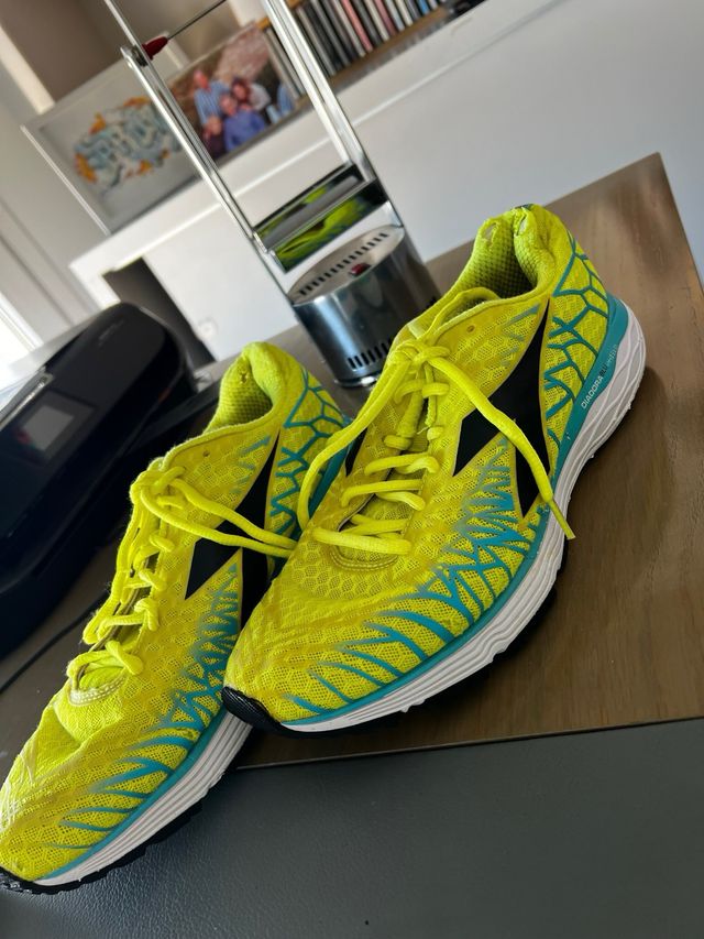 Diadora mythos fly 2