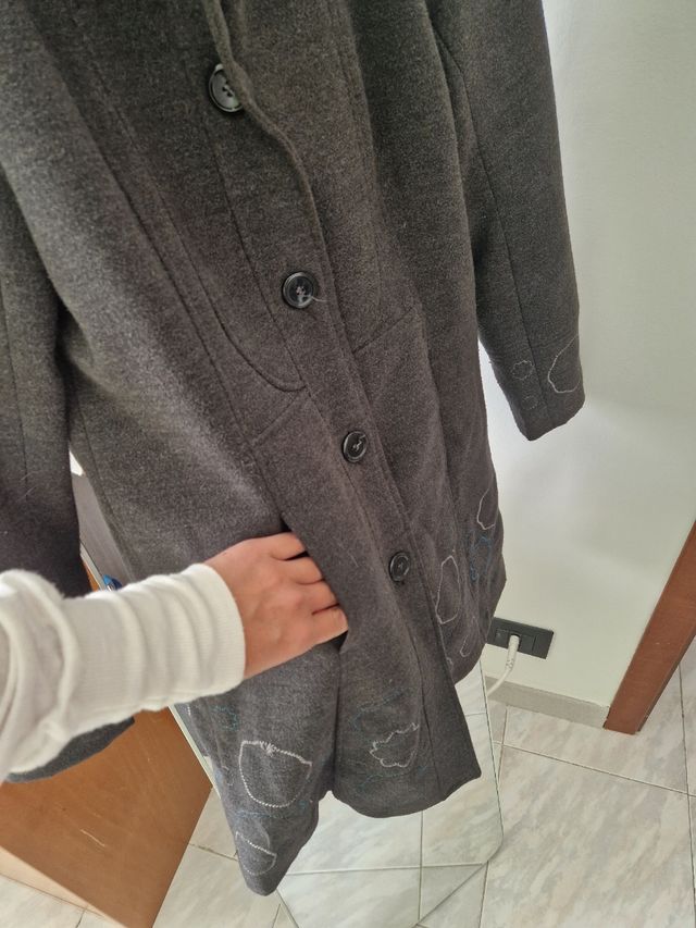 Cappotto grigio tipo desiguel