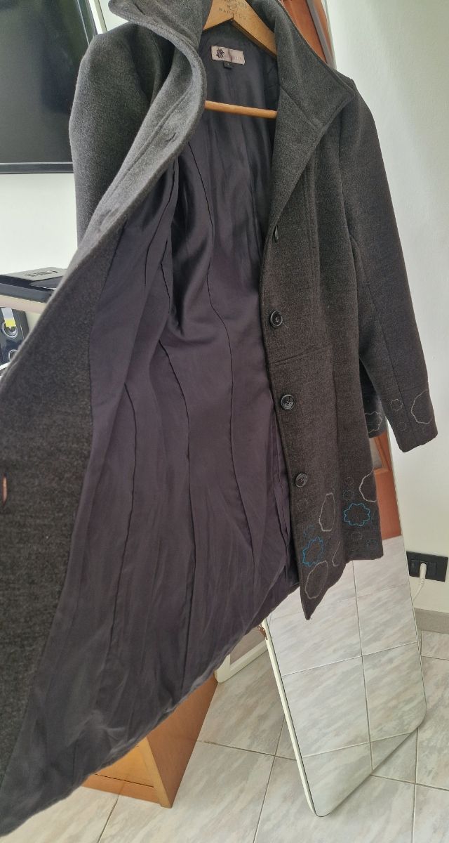 Cappotto grigio tipo desiguel