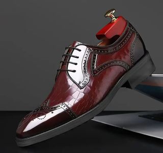 Scarpe uomo, eleganti, n. 42, nuove.