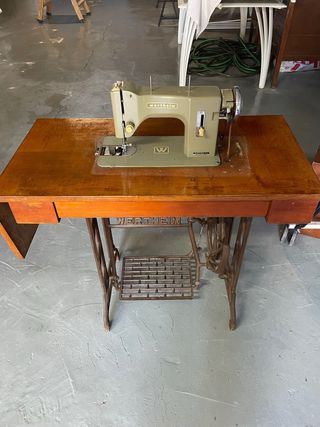 Maquina de coser antigua wertheim