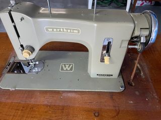 Maquina de coser antigua wertheim