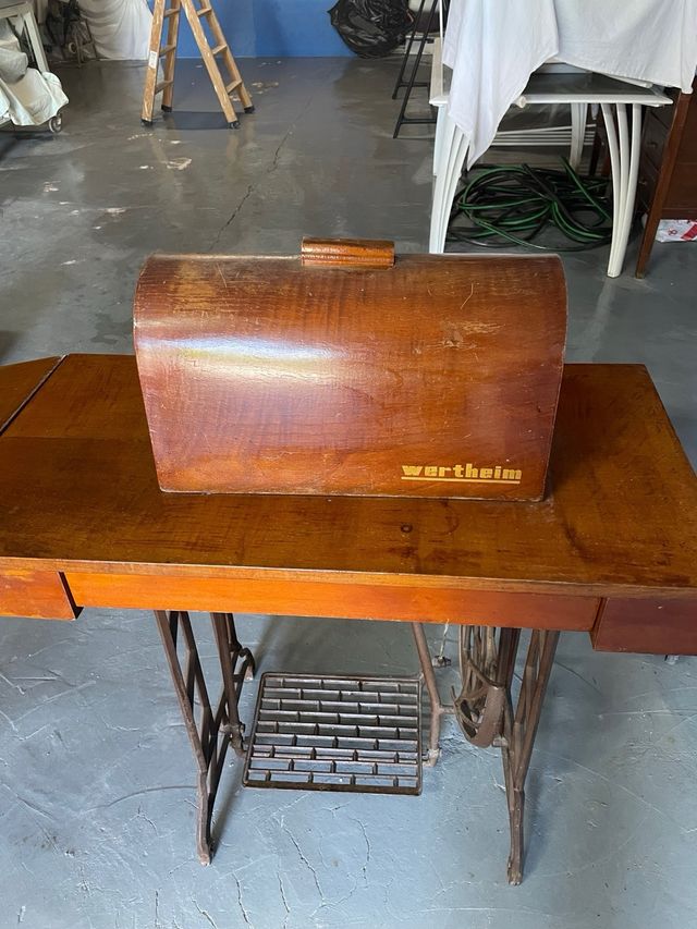 Maquina de coser antigua wertheim