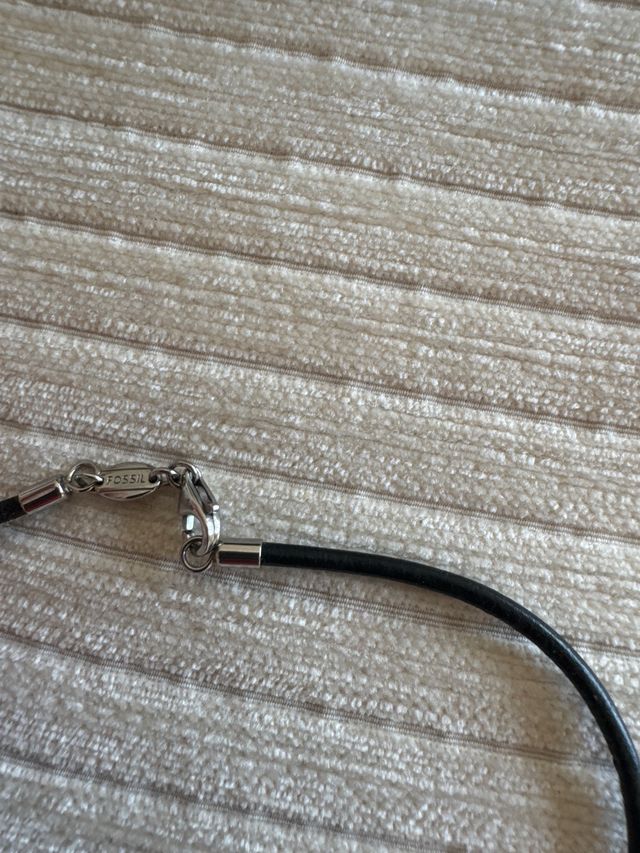 Colgante hombre Fossil