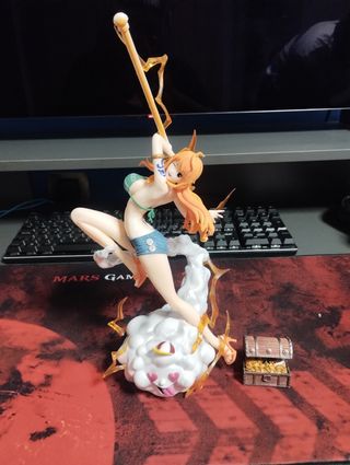 FIGURA DE COLECCIÓN ONE PIECE