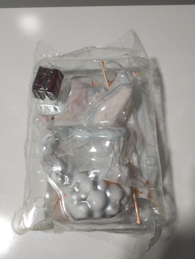 FIGURA DE COLECCIÓN ONE PIECE