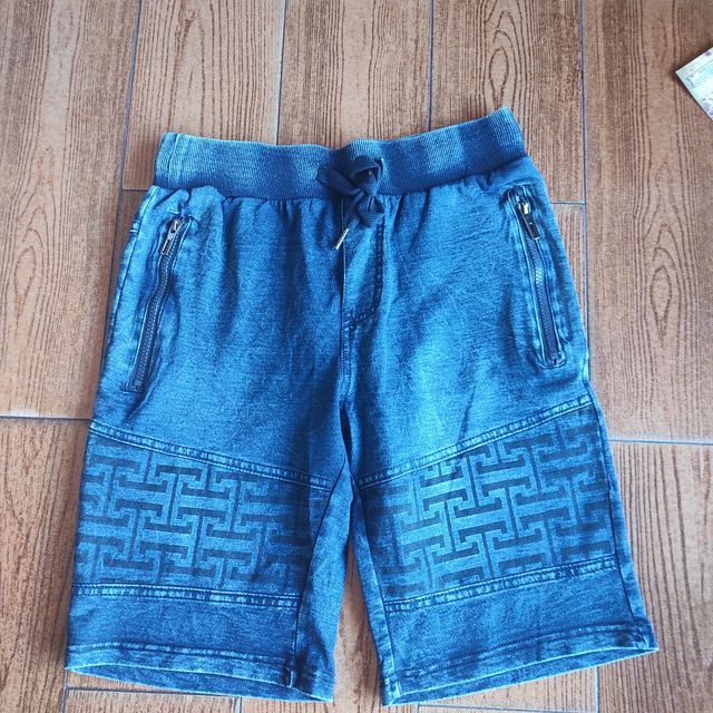 2 calções tamanho 38 preço 10€