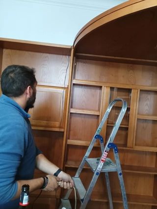 ¿NECESITA HACER UN TRABAJO ?