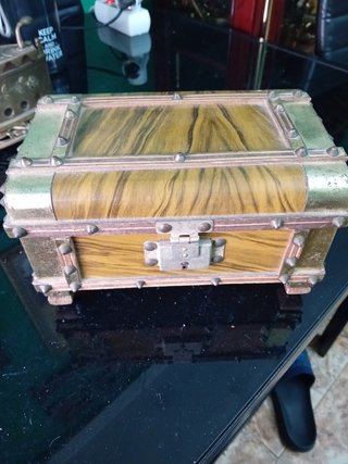 Baúl joyero antiguo
