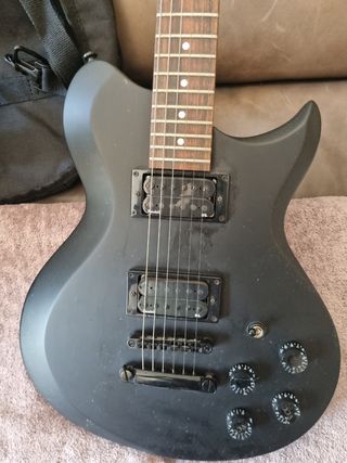 Guitarra Washburn