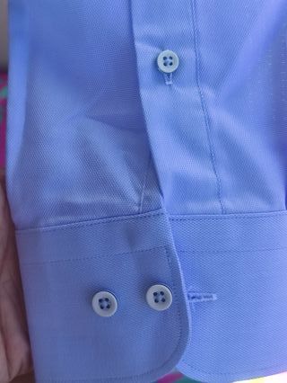 Camisa calidad hombre. Nueva Marca Berto. Talla 05