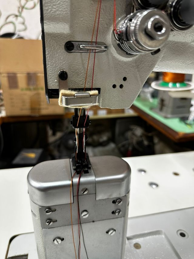 Maquina de coser de columna Rider