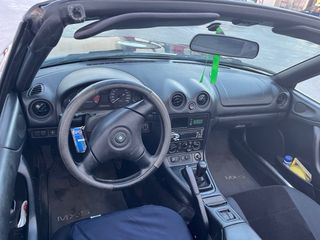 Mazda MX-5 2000