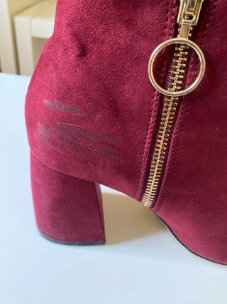 Botines burdeos de Stradivarius