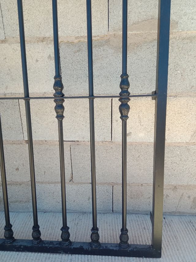 Reja de hierro maciza